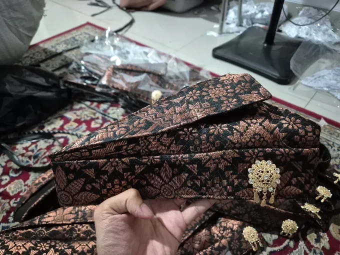 Seragam Batik Sekolah SMK Bina Nusantara
